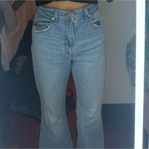 High rise Levi Jeans Barely Worn